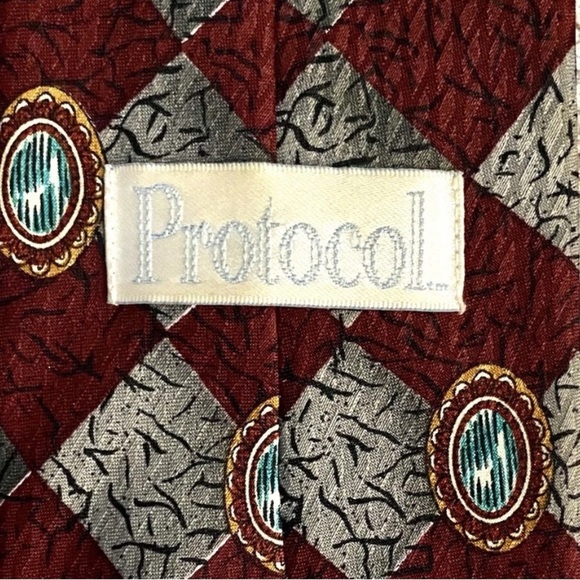 Protocol Red Checkered Design Classy Stylish Fashion Polyester Men's Neck Tie - Picture 2 of 5